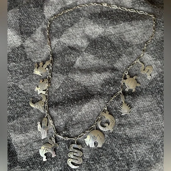 Rare Vintage Willie Family Silver Charm Necklace - Picture 1 of 7